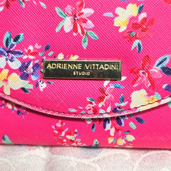 Adrienne Vittadini. Floral Pink. Clutch Wallet. - Picture 2 of 10